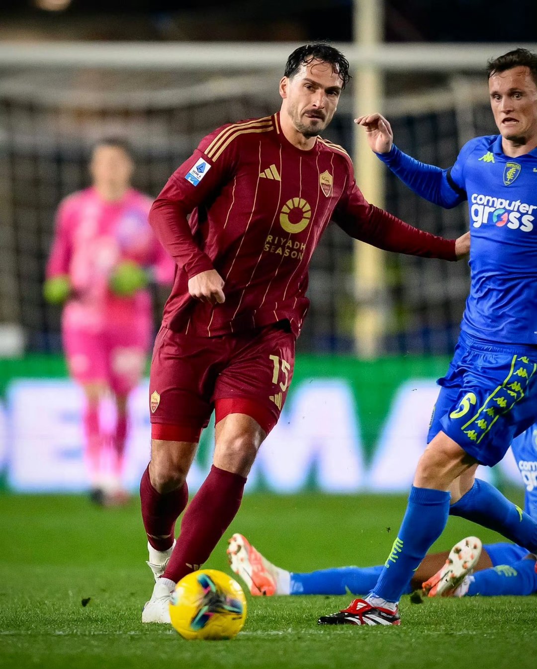 开云体育下载-意大利杯赛程吃紧，马赛冲刺阶段刷新队史纪录，引发热议，训练强度明显提升(意大利杯球队重视程度)