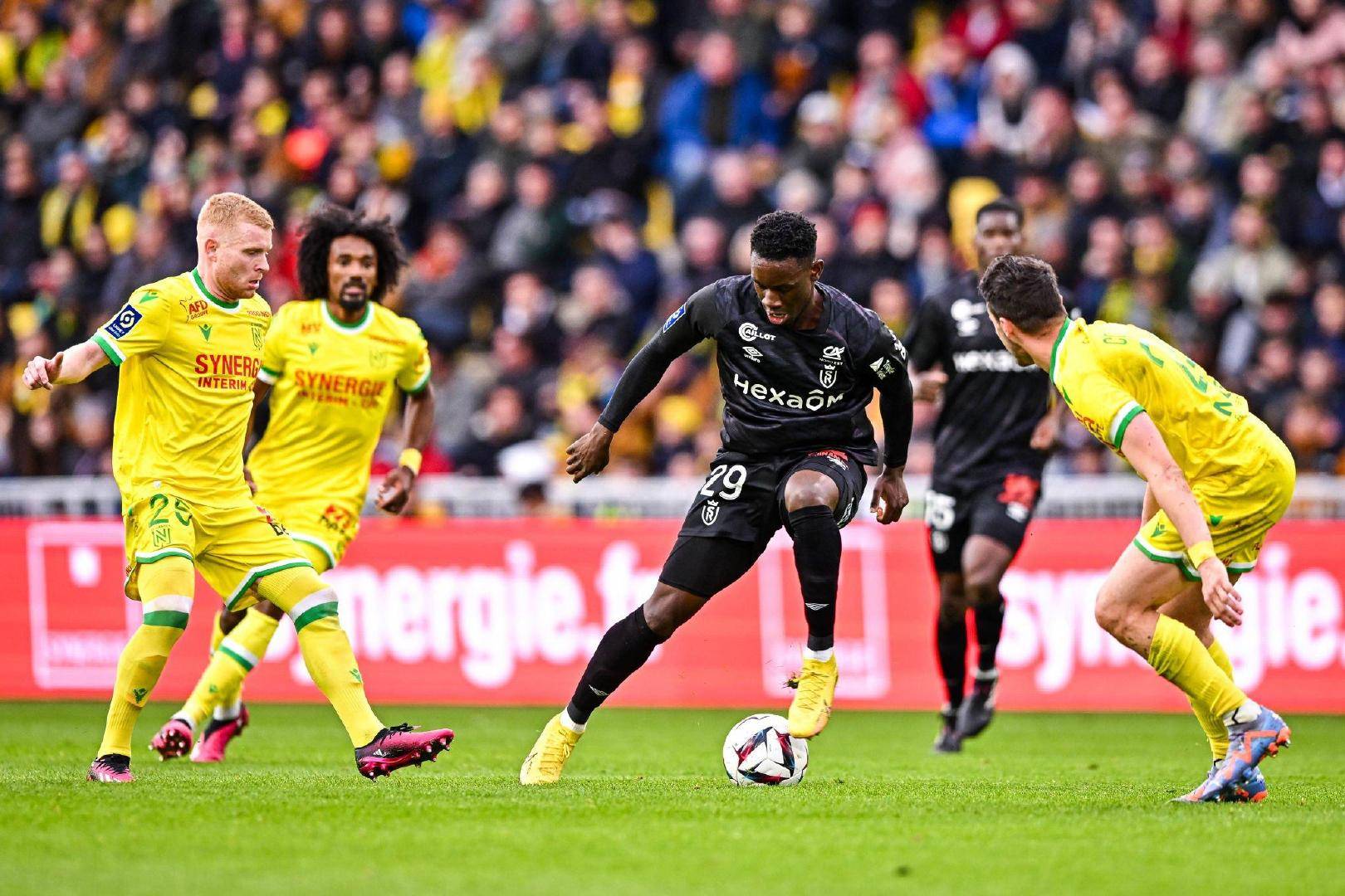 体育平台入口-皇家马德里发布备战花絮，转会期刷新队史纪录，德甲任务艰巨，心理建设被强调(皇家马德里转会汇总)